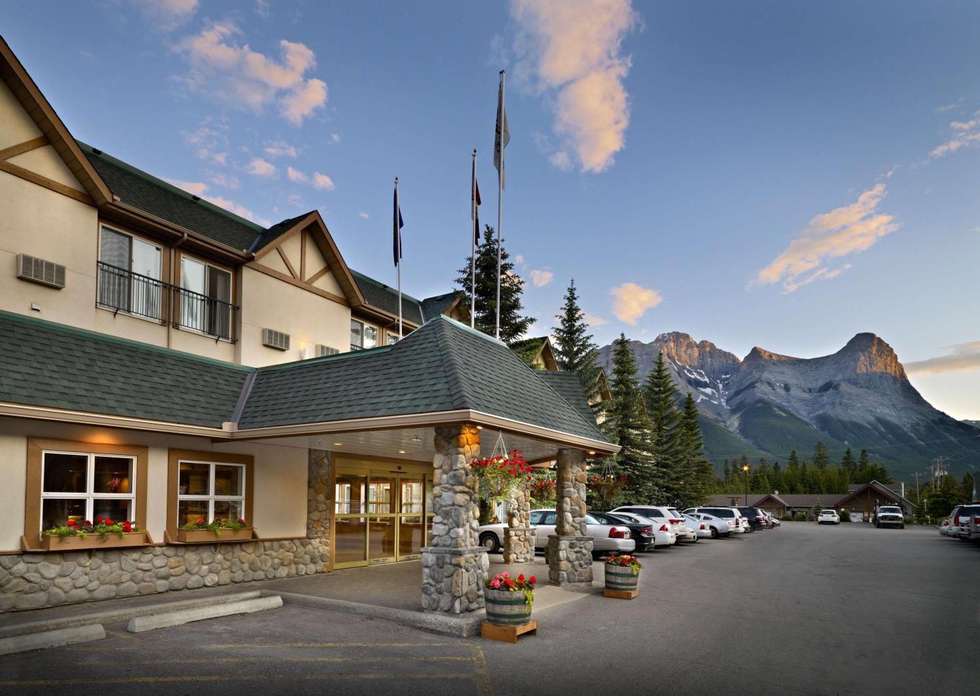 Coast Canmore Hotel & Conference Centre Exteriér fotografie