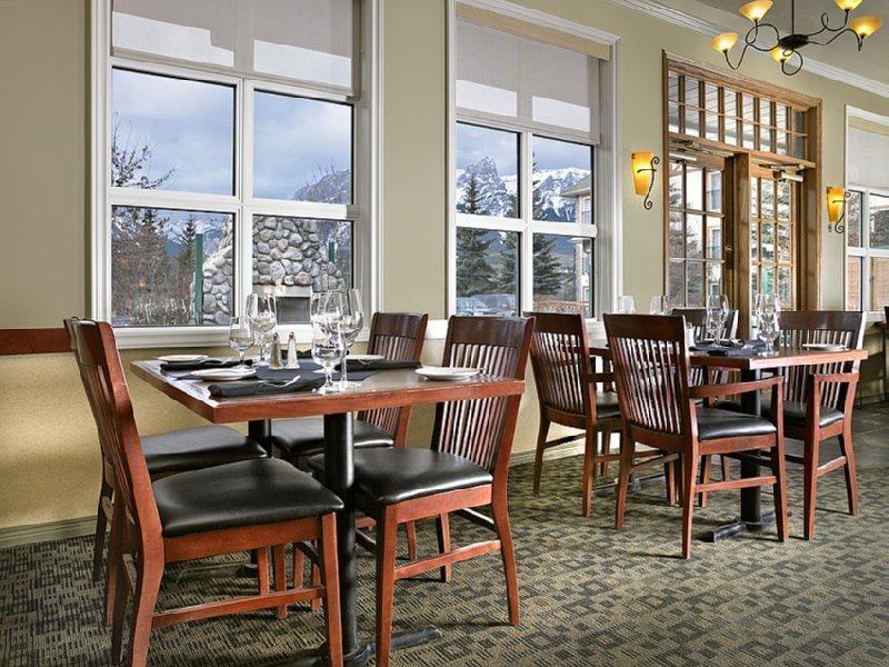 Coast Canmore Hotel & Conference Centre Restaurace fotografie